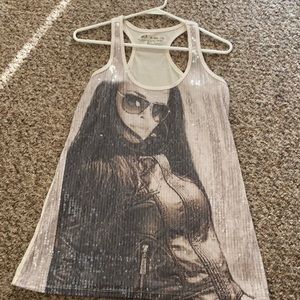 Cute tank that goes with jeans or shorts